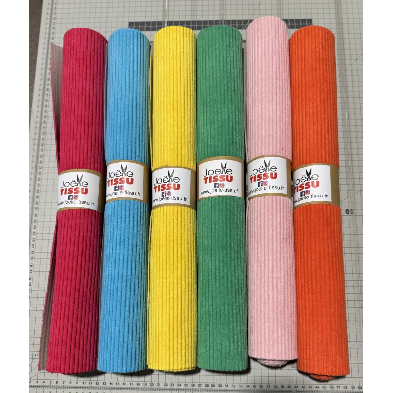 Coupon velours cottelé -orange spicy.