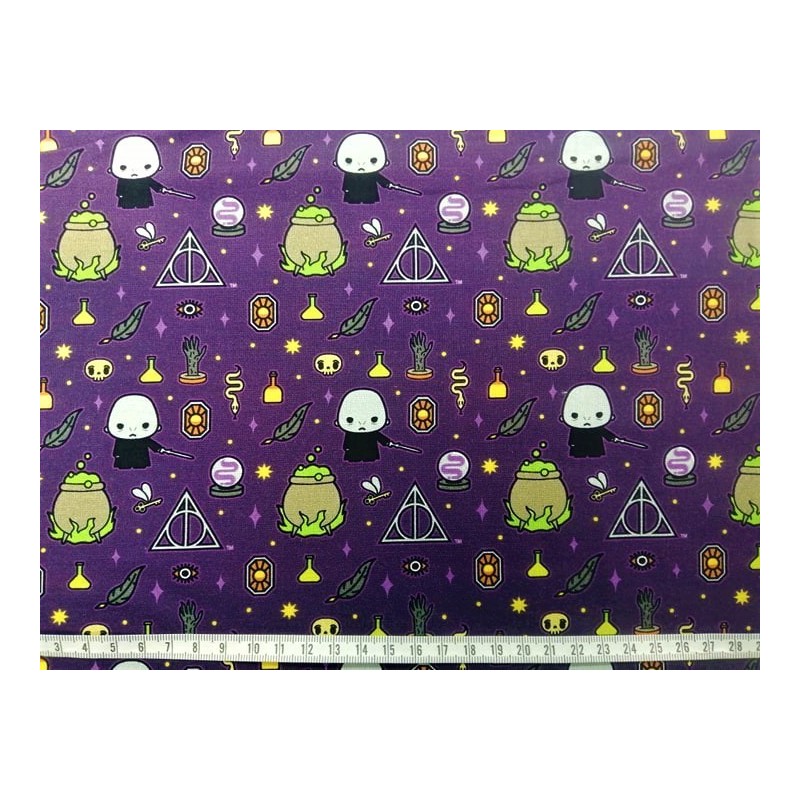 Voldemort fond violet